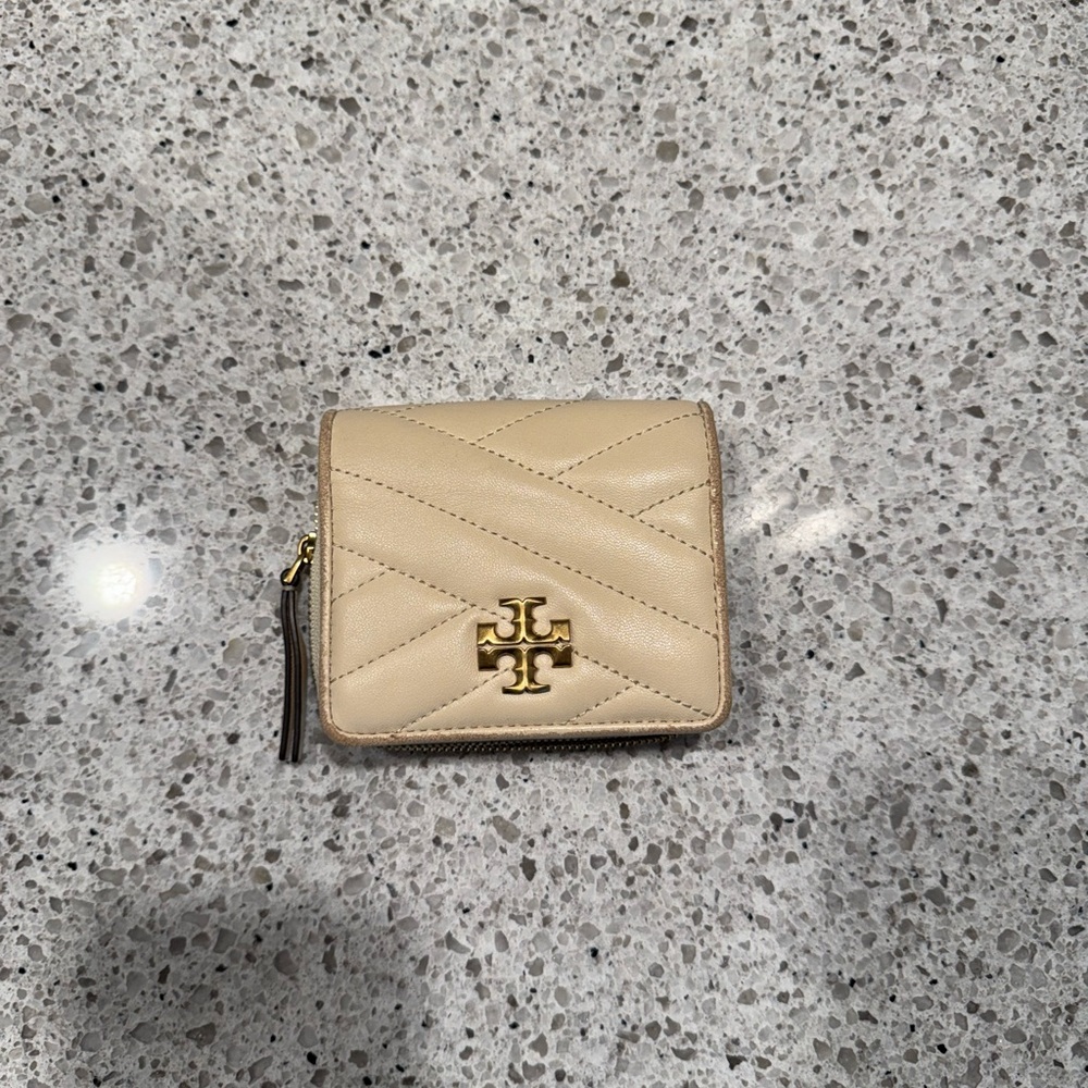 Tory Burch Beige Quilted Women's Wallet